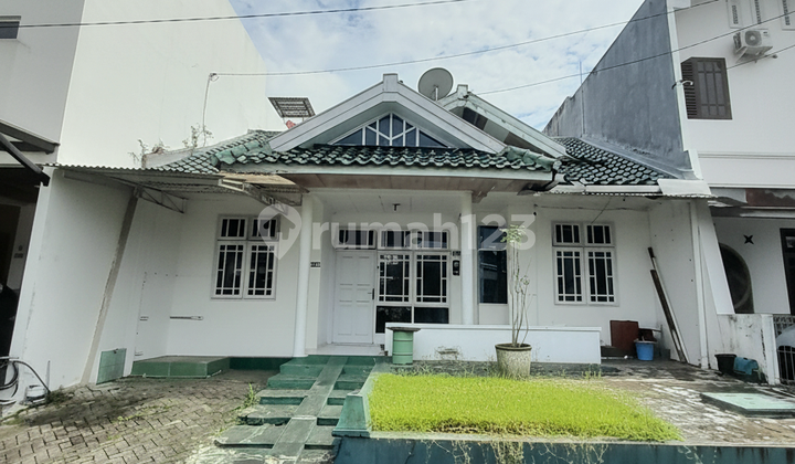 Rumah Kawasan Elite Tengah Kota Permata Hijau