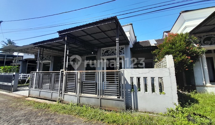 Strategic Sapphire Sumampir House Close to Unsoed 2