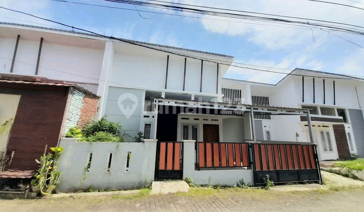 Rumah Bagus Termurah Strategis Dekat Menara Terata