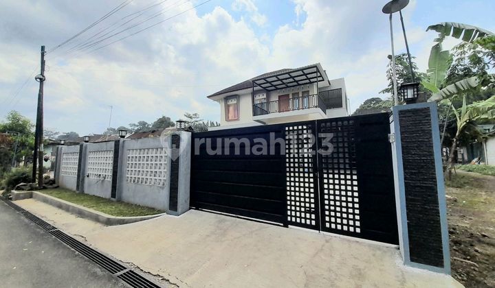 Two-Story House in Karanggintung with a Northern Rural Ambience Near Unsoed
