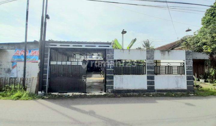 Rumah Pinggir Jalan Pliken Kembaran Strategis Dekat Ump 1