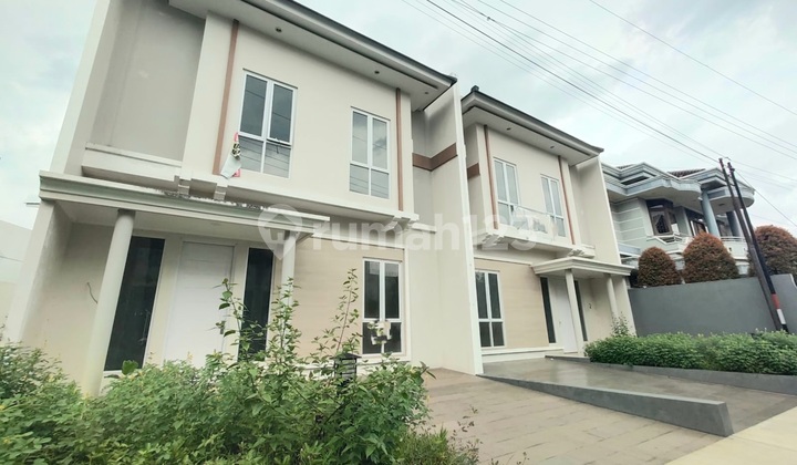 New 2-Story House in Bancarkembar Estate, Strategically Located Near Aston