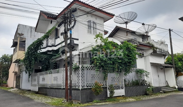 Rumah Hook 2 Lantai Sumampir Strategis Tengah Kota Rumah Hook 2 Lantai Sumampir Strategis Tengah Kota