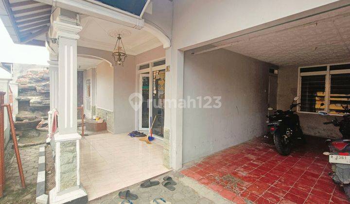 Rumah 2 Lantai Berkoh Strategis Tengah Kota 2