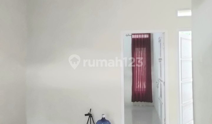 Ready-to-Occupy House in Karangpucung Near Teratai Tower