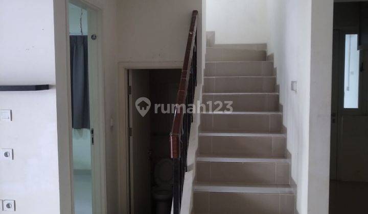 Rumah Bagus Semi Furnished di Gading Serpong Cluster Thomson Utara 1 No 37, Tangerang 2