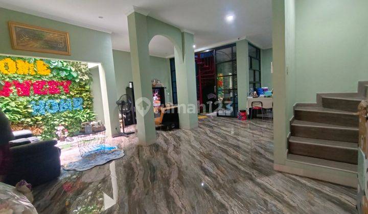 Dijual Rumah 3 Lantai Flora Aryana Karawaci 2