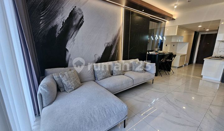 For Sale Skyhouse Apartment in BSD City, Type 3 Bedrooms, Well Furnished 2