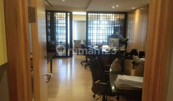 Ruko di Puri Indah, Jakarta Barat Sudah Renovasi 6 Lantai 2