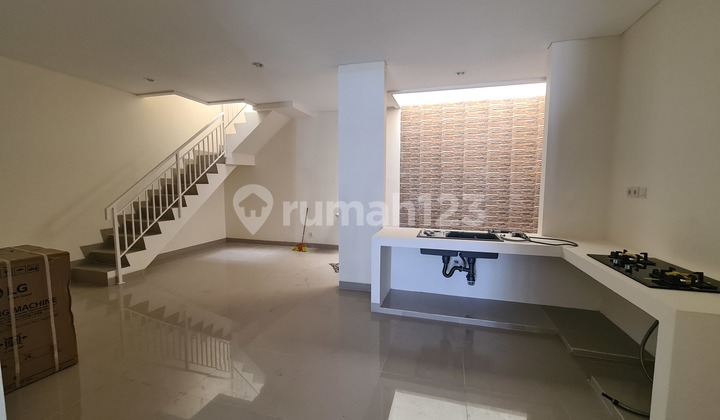 Nara Village Sudah Renovasi 2.5 Lantai Gading Serpong 1