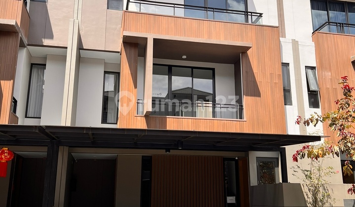 Rumah Zora Kazumi 3 Lantai Bsd City