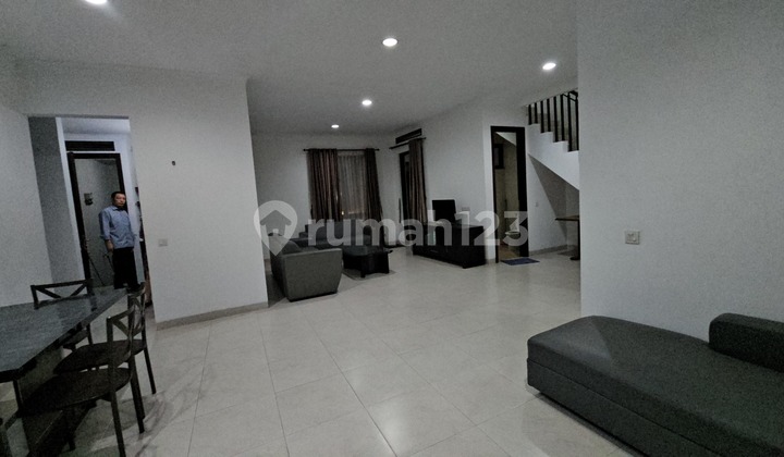 Dijual Rumah Sudah Renovasi Cluster Icon Bsd City