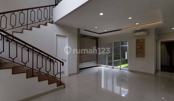 Rumah 2 Lantai Greenwich Whitsand Bsd City 2