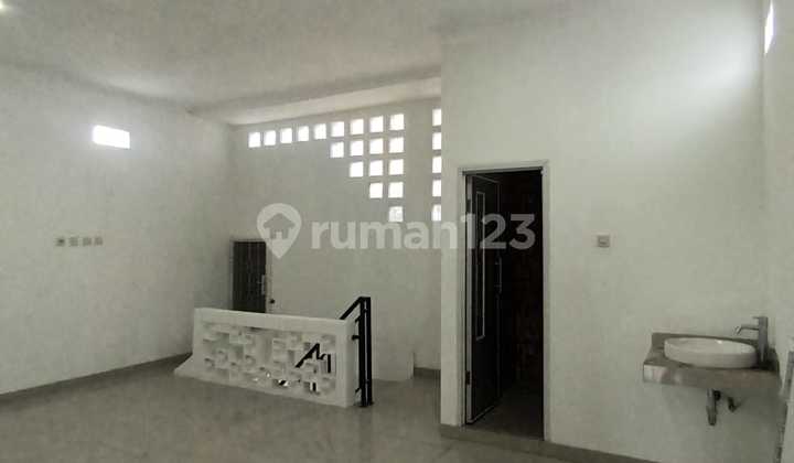 For Rent: Sukabumi Indah Roadside Shop House, Soekarna Hatta, Bandar Lampung 2