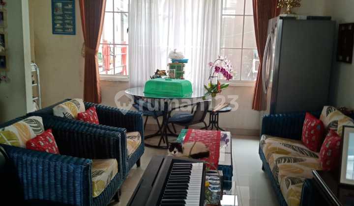 Rumah Bagus SHM di Green Lake City, , Tangerang 2