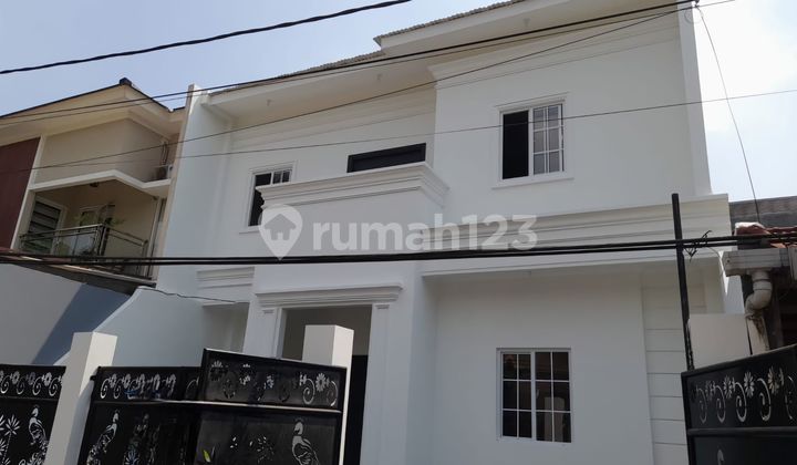 Rumah 2 Lantai Shm Baru Villa Melati Bsd City