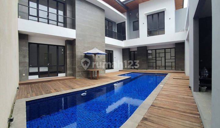 EMERALD COVE - GADING SERPONG BEAUTIFUL & SEXY VILLA FOR SALE