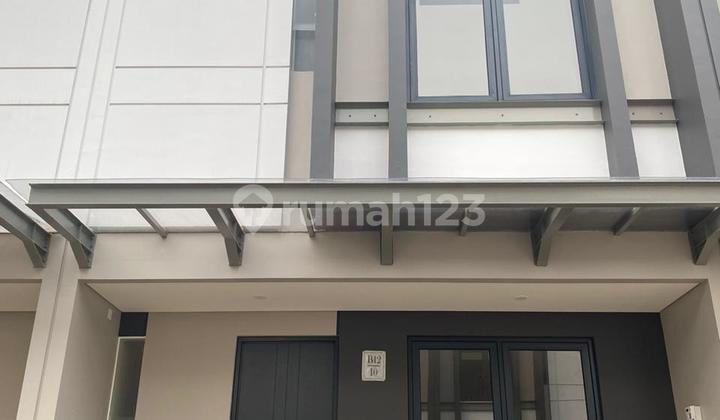 For Sale Fast 3-Storey Shophouse Latinos Business District, BSD City For Sale Fast 3-Storey Shophouse Latinos Business District, BSD City