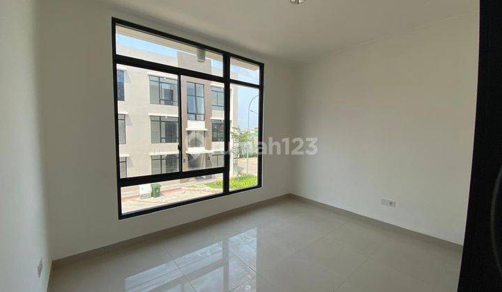 Disewakan Rumah 3 Lantai Digreen Royal Bgus Bagus Unit Ready 1