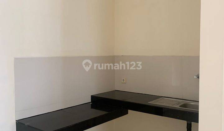 Disewakan rumah 2 lantai di green lake city cluster west eroupe