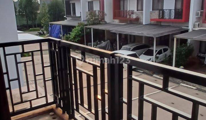 Murahh!! Disewakan Rumah 2 Lantai Luas dan nyaman di Jakarta Barat 1