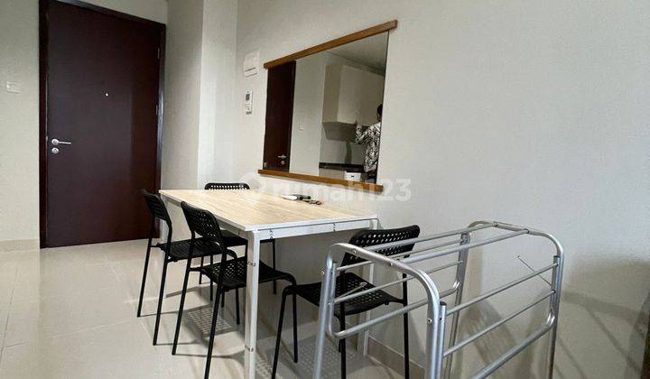 DI SEWA KAN APARTEMENT DENGAN VIEW PERKOTAAN MURAH FULL FURNISHED 1