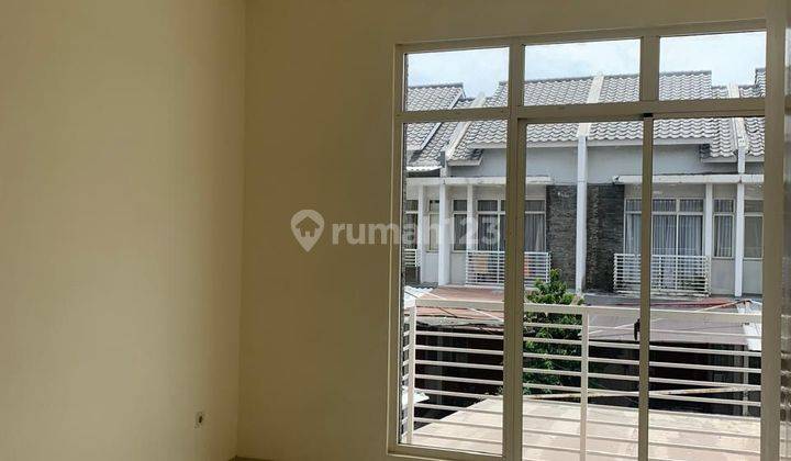 RUMAH 2 LANTAI DEKAT DENGAN AKSES TOL KARANG TENGAH ATAU STASIUN 1