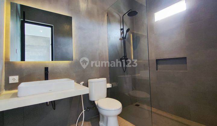 Rumah Semi Villa Unfurnished Baru SHM - Sertifikat Hak Milik di Umalas 2