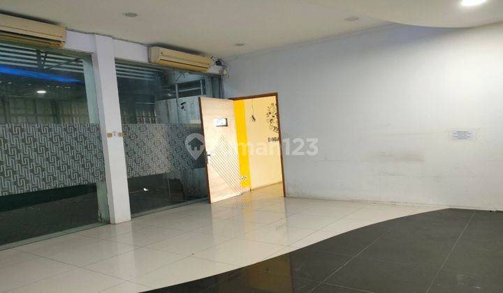 Shophouse in Gatot Subroto 284 m² Unfurnished SHM - Freehold Certificate 2