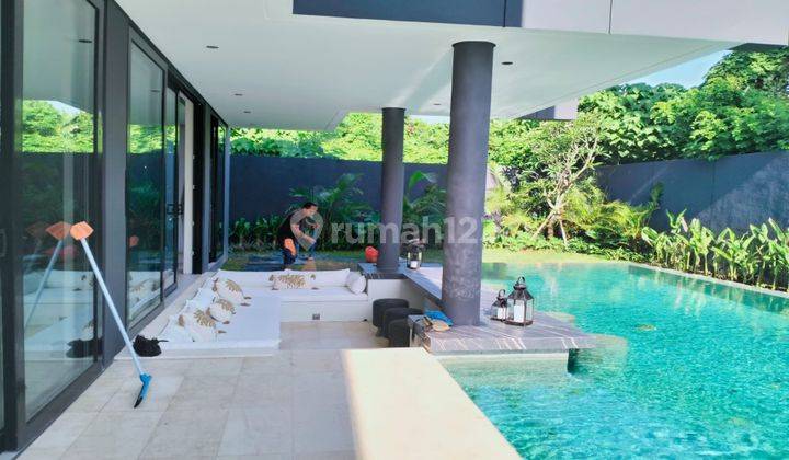 Luxury Villa 5 Stars  Furnished Bagus SHM - Sertifikat Hak Milik di Canggu 2