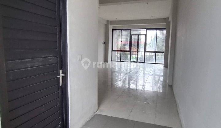  Shophouse in Seminyak 350 m² Furnished SHM - Certificate of Ownership 2