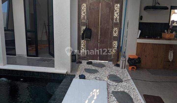 Villa  Rumah Furnished Bagus SHM - Sertifikat Hak Milik di Seminyak 2