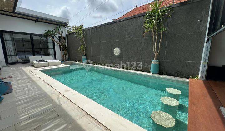 Villa  Rumah Furnished Baru SHM - Sertifikat Hak Milik di Munggu 1