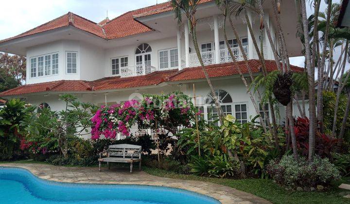 Villa  Rumah Furnished Bagus SHM - Sertifikat Hak Milik di Jalan sekarsari, Sanur 1