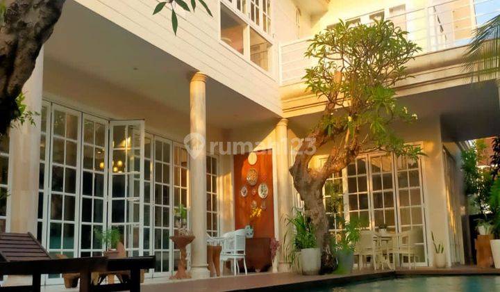  Rumah Villa  Furnished Bagus SHM - Sertifikat Hak Milik di Kerobokan 1