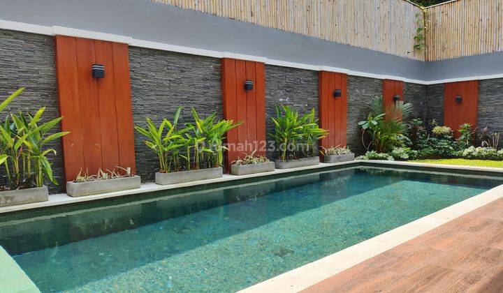 Villa  Rumah Furnished Bagus SHM - Sertifikat Hak Milik di Kerobokan Kaja 1