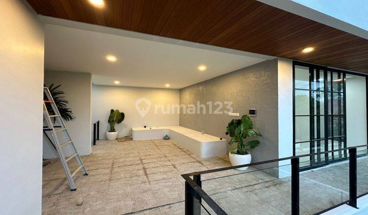  Rumah Villa  Furnished Baru Bagus SHM - Sertifikat Hak Milik di Canggu 2