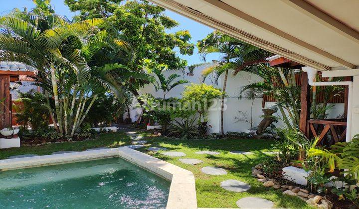 Villa  Rumah Furnished Sewa Tahunan  Bagus SHM - Sertifikat Hak Milik di Seminyak 2