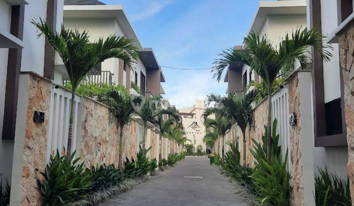  Rumah Villa Apartement  3 Lantai Furnished Bagus SHM - Sertifikat Hak Milik di Canggu 1