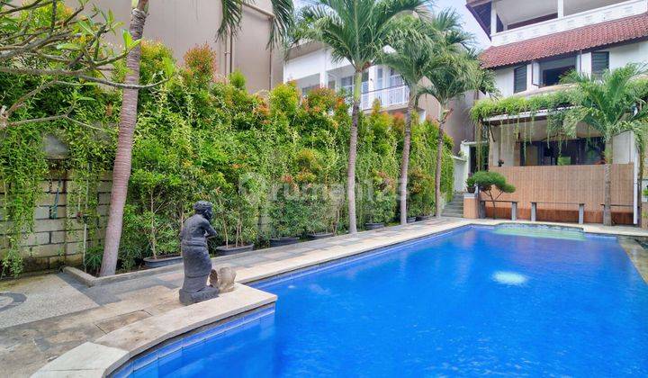  Nicely Furnished 4 Floor Villa House SHM - Certificate of Ownership in Canggu 1