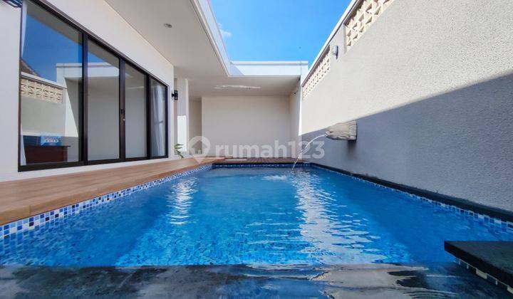  Rumah Semi Villa Sewa Tahunan  Semi Furnished Baru SHM - Sertifikat Hak Milik di Canggu 1