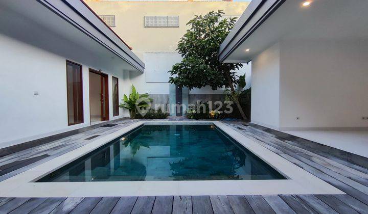  Rumah Semi Villa  Unfurnished Baru Sewa Tahunan  SHM - Sertifikat Hak Milik di Umalas 2