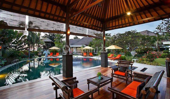 Luxury Villa Furnished Nice SHM - Freehold Certificate in Gianyar 1