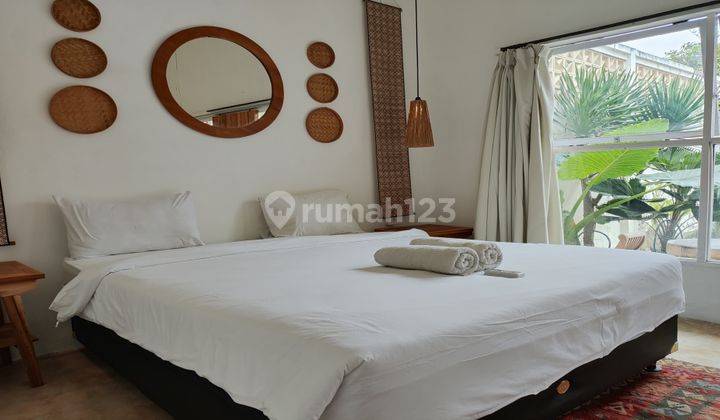 Nice Furnished Villa for Rent Sublease Contract SHM - Freehold Certificate in Pererenan 2