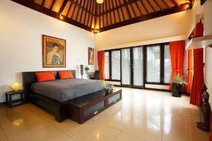 Luxury Villa Furnished Nice SHM - Freehold Certificate in Gianyar 2