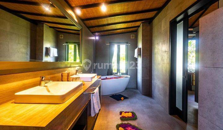 Rumah Semi Villa Furnished Bagus SHM - Sertifikat Hak Milik di Jimbaran 2