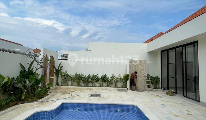 Villa Sewa Rental Yearly di Seminyak Bali