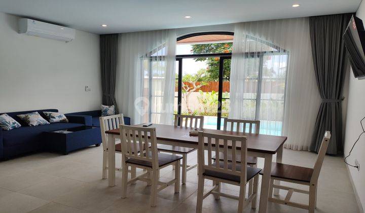 Semi Villa Sublease House New Furnished Rental SHM - Freehold Certificate in Pererenan 2