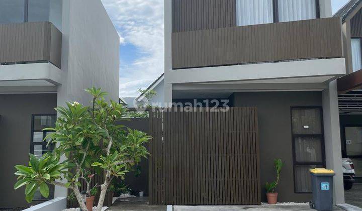 Rumah Modern di Dalam Lingkungan Komplek di Jimbaran 1