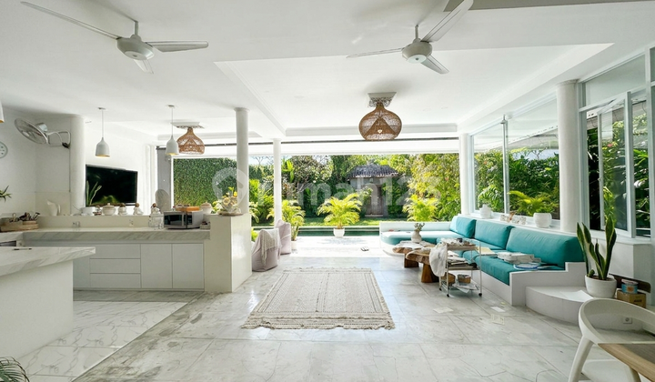 Tropical Design Villa For Leasehold - Seminyak